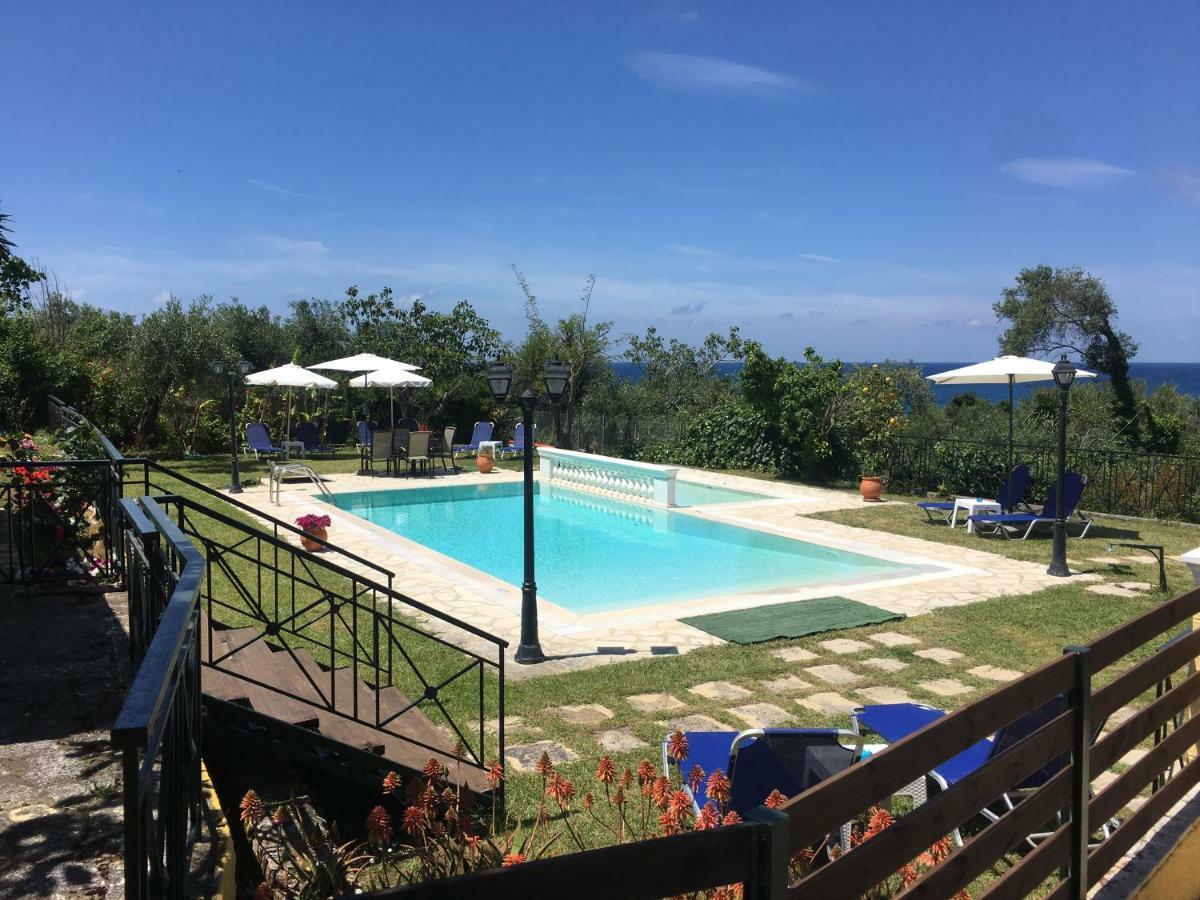 Pension Skala Agios Matthaios (Corfu) Exterior foto