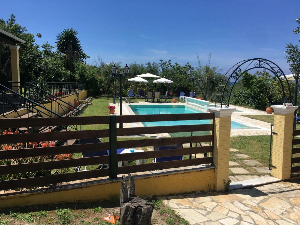 Pension Skala Agios Matthaios (Corfu) Exterior foto